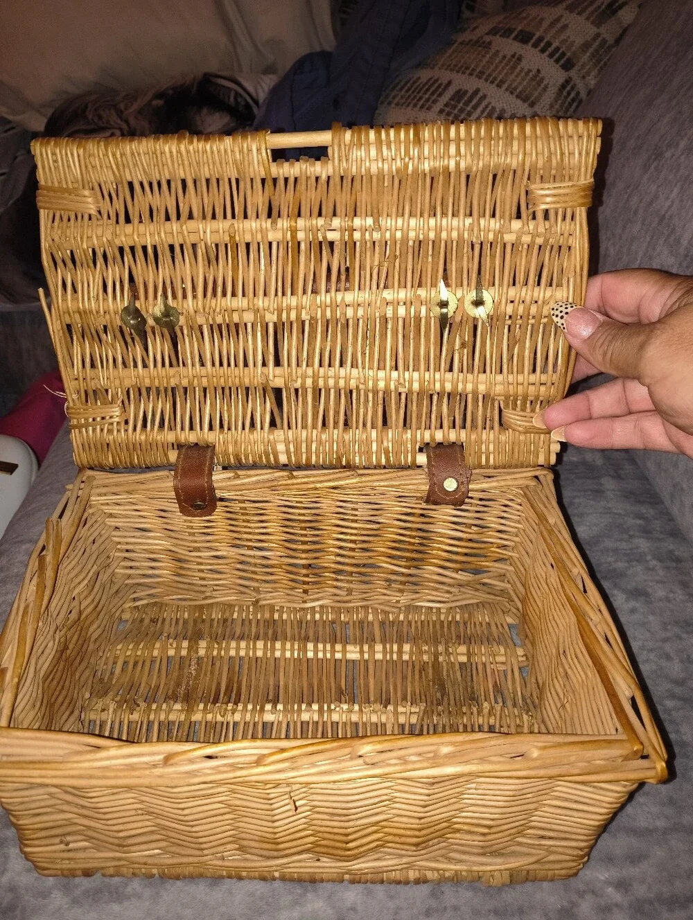 Woven Rattan Picnic Handbag with Brown Leather Handle
